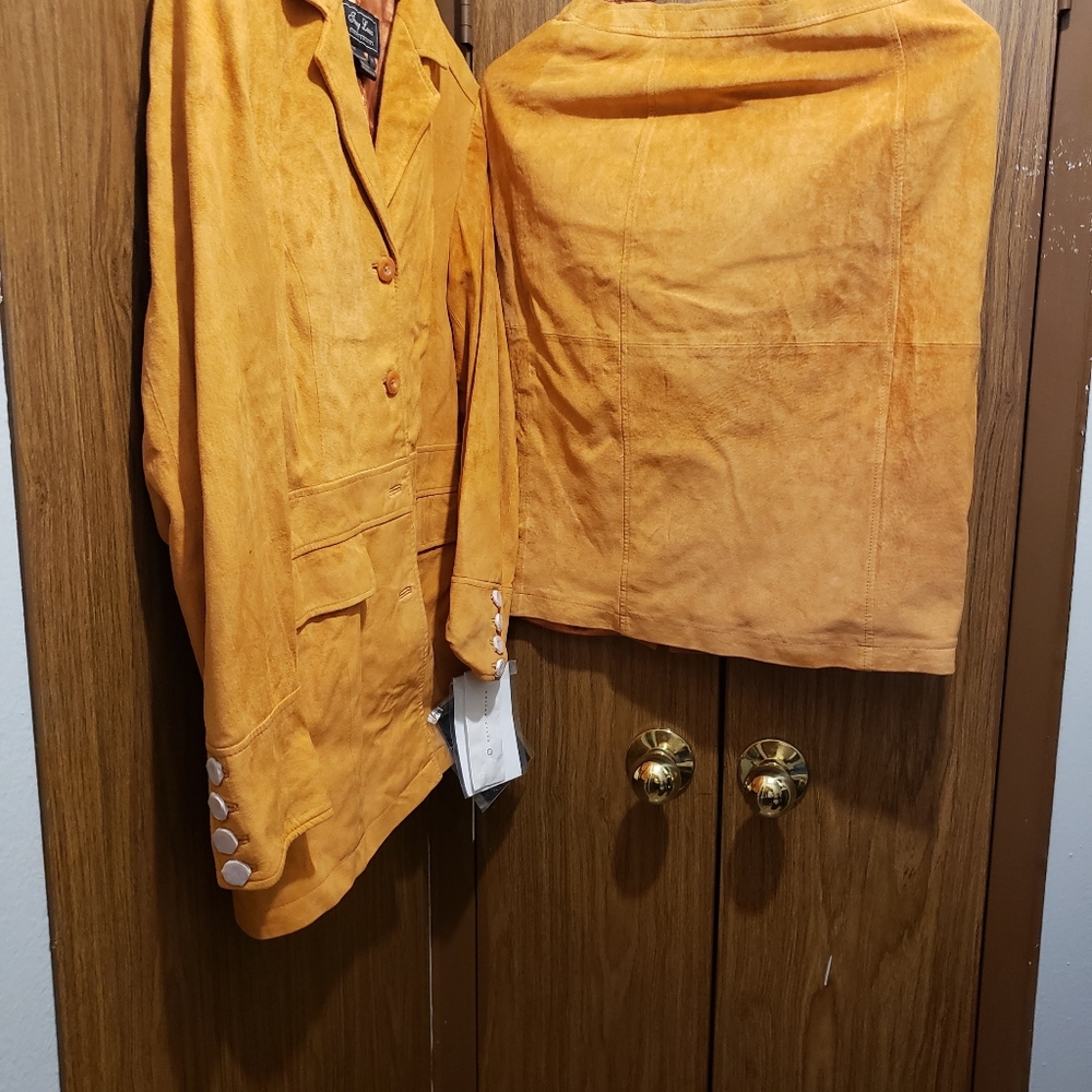 Ladles Suede Skirt Suit Brand New